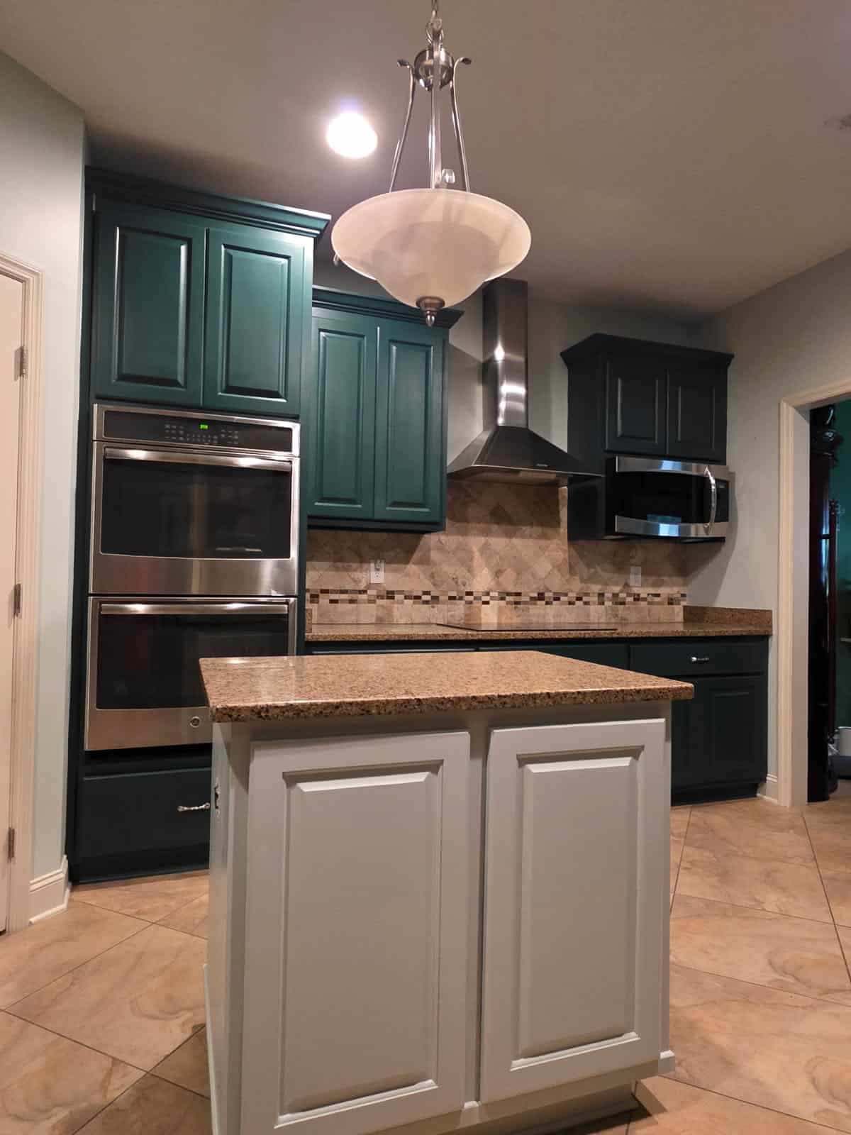 Cabinet Refinishing Services Cabinet Refinishing Services